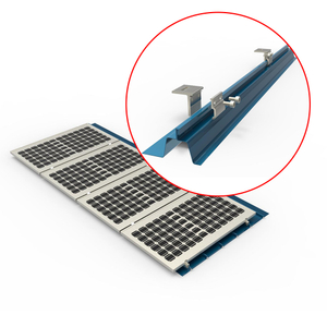  Sistema di supporto per montaggio solare del tetto in metallo in metallo trapezoidale